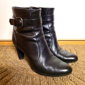 BORN Womens Booties, size 8